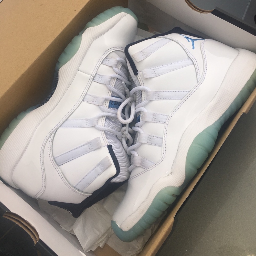 BEST OFFER!!!! Retro 11 Jordan’s!!!